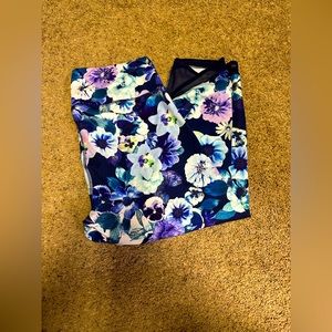 Old Navy Active Leggings!!